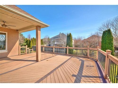 138 Loretta Drive, Niagara-On-The-Lake, ON - Outdoor With Deck Patio Veranda With Exterior