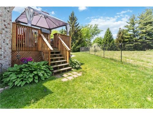 122 Madison Court W, Welland, ON - Outdoor With Deck Patio Veranda