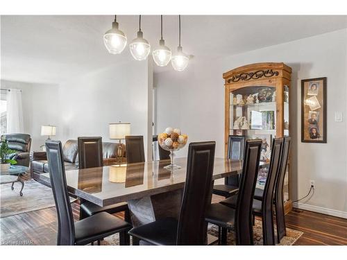 122 Madison Court W, Welland, ON - Indoor Photo Showing Dining Room