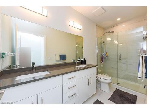 403-71 Wyndham Street S, Guelph, ON - Indoor Photo Showing Bathroom