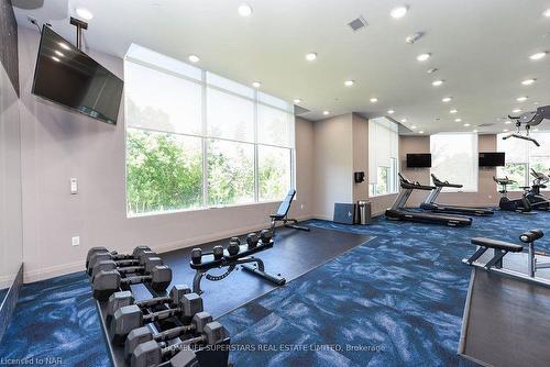 403-71 Wyndham Street S, Guelph, ON - Indoor Photo Showing Gym Room