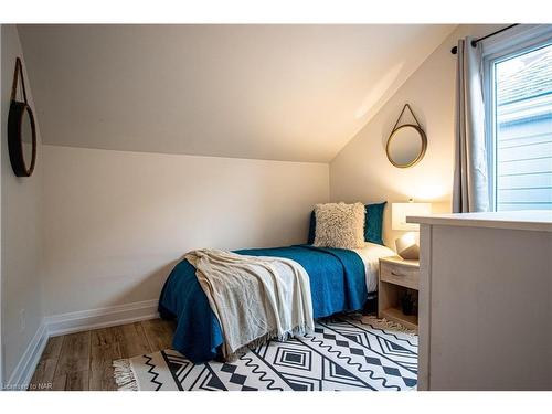 56 Chaplin Avenue, St. Catharines, ON - Indoor Photo Showing Bedroom