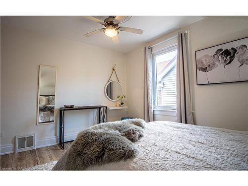 56 Chaplin Avenue, St. Catharines, ON - Indoor Photo Showing Bedroom