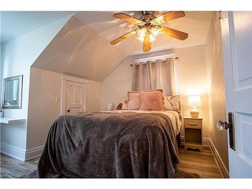 56 Chaplin Avenue, St. Catharines, ON - Indoor Photo Showing Bedroom