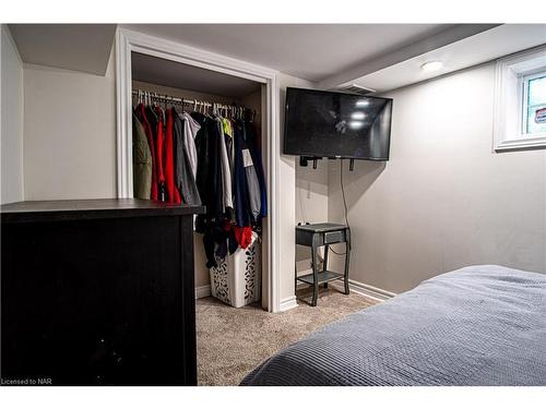 56 Chaplin Avenue, St. Catharines, ON - Indoor Photo Showing Bedroom