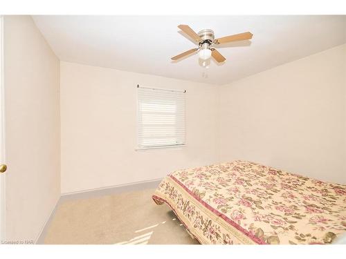 87 Southworth Street, Welland, ON - Indoor Photo Showing Bedroom