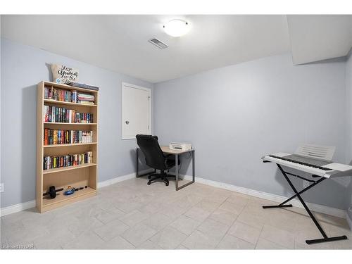 12 Briarwood Drive, St. Catharines, ON - Indoor Photo Showing Office