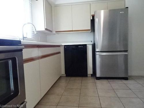 78 Dunvegan Road, St. Catharines, ON - Indoor Photo Showing Kitchen