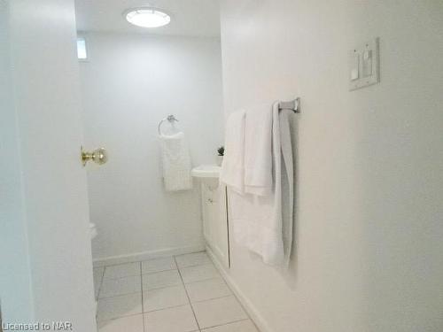 78 Dunvegan Road, St. Catharines, ON - Indoor Photo Showing Bathroom