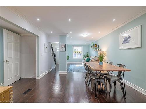 147 Lottridge Street, Hamilton, ON - Indoor Photo Showing Dining Room