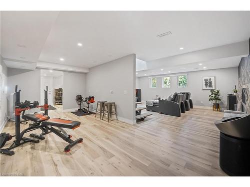 2 Mallette Crescent, Niagara-On-The-Lake, ON - Indoor Photo Showing Gym Room