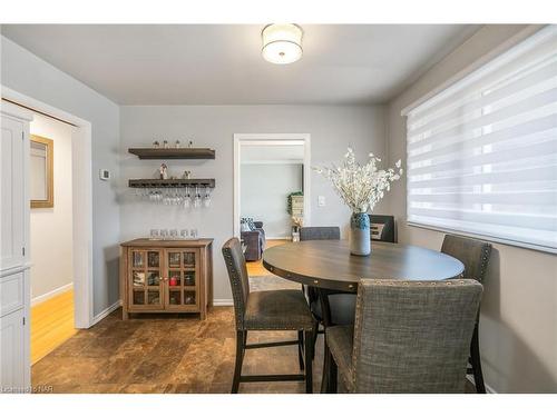 14 Oak Street, Welland, ON - Indoor Photo Showing Dining Room