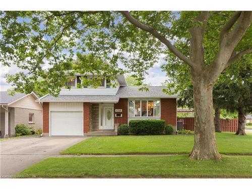 4348 Mitchell Avenue, Niagara Falls, ON - Outdoor With Facade