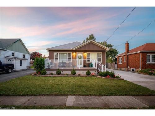 22 Rose Avenue, Thorold, ON - Outdoor With Deck Patio Veranda