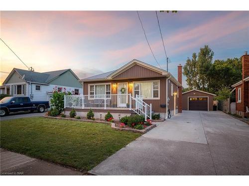 22 Rose Avenue, Thorold, ON - Outdoor With Deck Patio Veranda With Facade