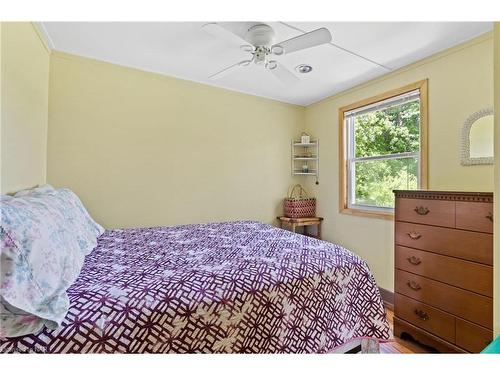 12807-12815 Lakeshore Road, Wainfleet, ON - Indoor Photo Showing Bedroom