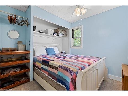 12807-12815 Lakeshore Road, Wainfleet, ON - Indoor Photo Showing Bedroom