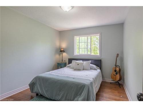 107 Colbeck Drive, Welland, ON - Indoor Photo Showing Bedroom