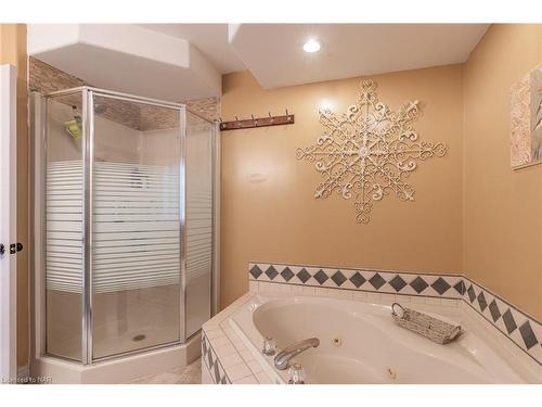 107 Colbeck Drive, Welland, ON - Indoor Photo Showing Bathroom