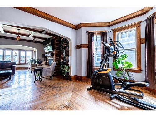 406 King Street, Port Colborne, ON - Indoor Photo Showing Gym Room