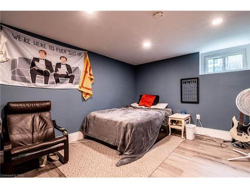 406 King Street, Port Colborne, ON - Indoor Photo Showing Bedroom