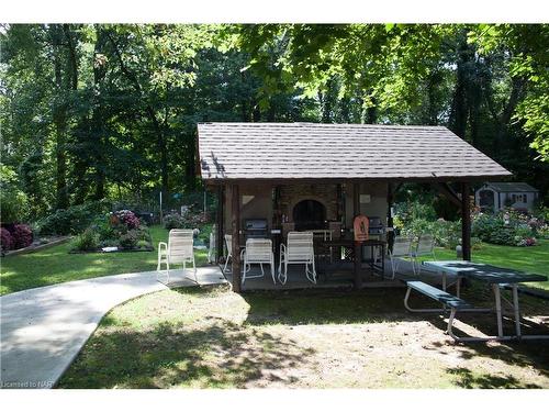 104-190 Hwy 20 W Highway, Fonthill, ON - Outdoor With Backyard