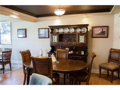 104-190 Hwy 20 W Highway, Fonthill, ON - Indoor Photo Showing Dining Room