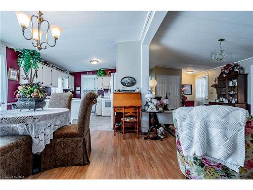 353-3033 Townline Road Road, Stevensville, ON - Indoor Photo Showing Dining Room