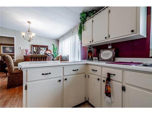 353-3033 Townline Road Road, Stevensville, ON - Indoor Photo Showing Kitchen