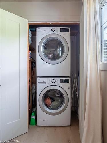 41747 Mill Race Road, Wainfleet, ON - Indoor Photo Showing Laundry Room