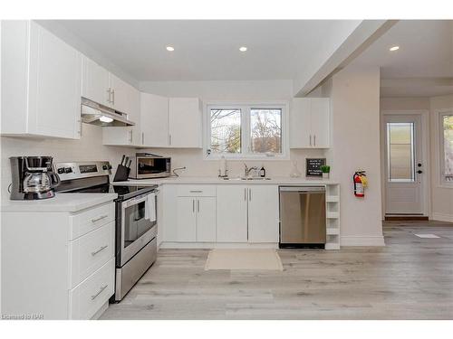 293 Four Mile Creek Road, St. Davids, ON - Indoor Photo Showing Kitchen