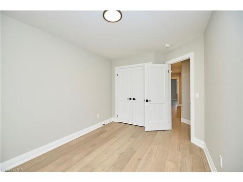 106 Elvira Way, Thorold, ON - Indoor Photo Showing Other Room