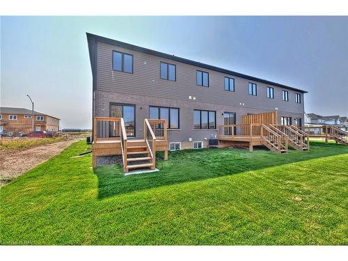 100 Elvira Way, Thorold, ON - Outdoor With Deck Patio Veranda With Exterior