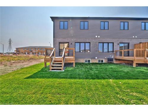 100 Elvira Way, Thorold, ON - Outdoor With Deck Patio Veranda