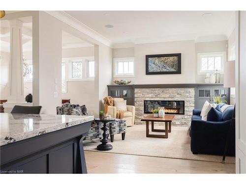 32 Breckenridge Boulevard, St. Catharines, ON - Indoor Photo Showing Living Room With Fireplace