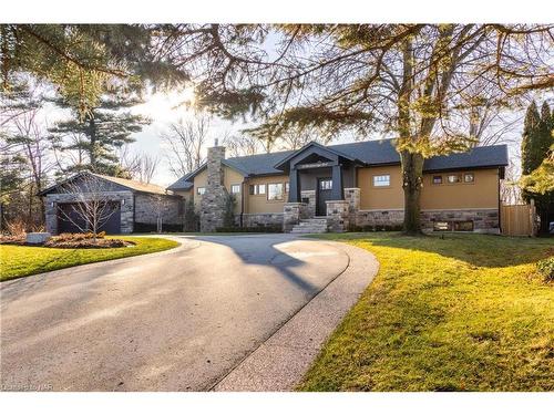 32 Breckenridge Boulevard, St. Catharines, ON - Outdoor