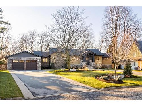 32 Breckenridge Boulevard, St. Catharines, ON - Outdoor With Facade