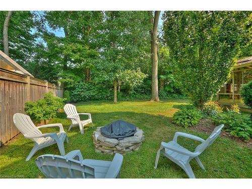 2450 Lepp Crescent, Niagara Falls, ON - Outdoor With Backyard