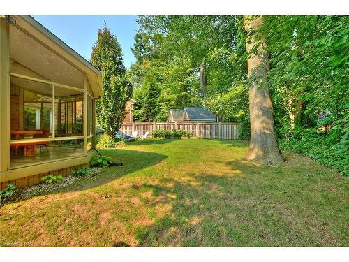 2450 Lepp Crescent, Niagara Falls, ON - Outdoor With Deck Patio Veranda