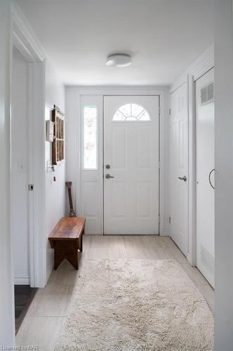 3828 Roxborough Avenue, Fort Erie, ON - Indoor Photo Showing Other Room