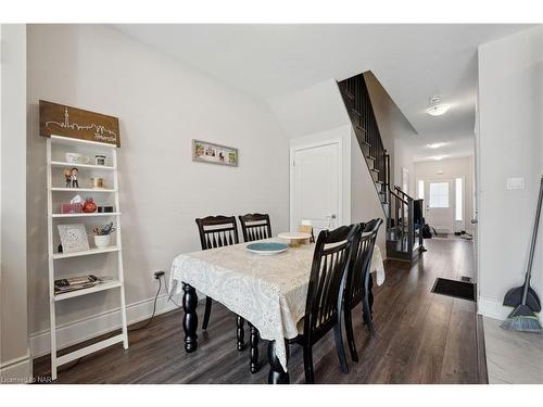 55 Sunset Way, Thorold, ON - Indoor Photo Showing Dining Room