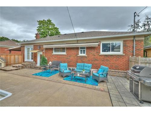 190 Price Avenue, Welland, ON - Outdoor With In Ground Pool With Exterior