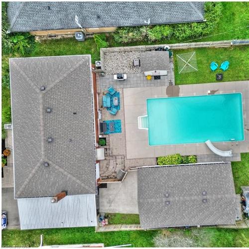 190 Price Avenue, Welland, ON - Outdoor With In Ground Pool