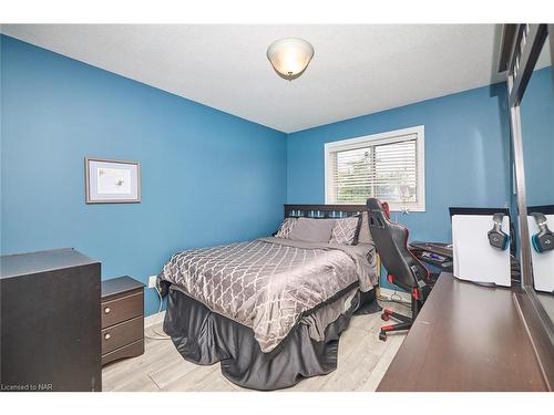 28 Flynn Court, St. Catharines, ON - Indoor Photo Showing Bedroom