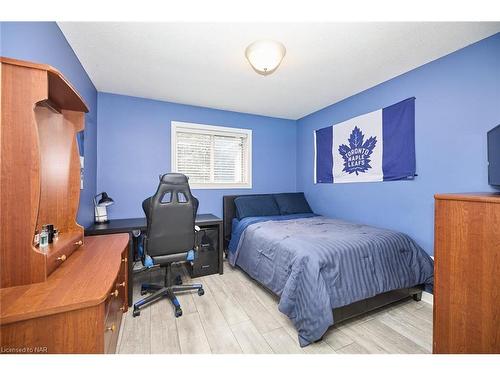 28 Flynn Court, St. Catharines, ON - Indoor Photo Showing Bedroom