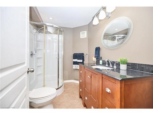 28 Flynn Court, St. Catharines, ON - Indoor Photo Showing Bathroom