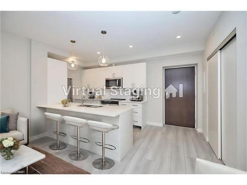 704-118 West Street, Port Colborne, ON - Indoor Photo Showing Kitchen With Upgraded Kitchen