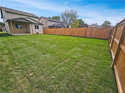 4705 Lee Avenue, Niagara Falls, ON - Outdoor With Backyard