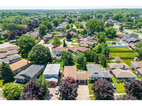 6195 Delta Drive, Niagara Falls, ON - Outdoor With View