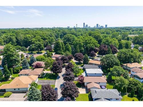 6195 Delta Drive, Niagara Falls, ON - Outdoor With View